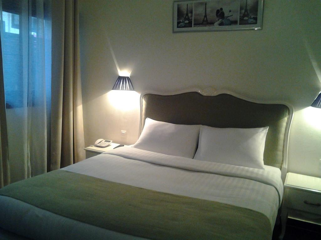 Detente Hotel Abidjan Exterior photo