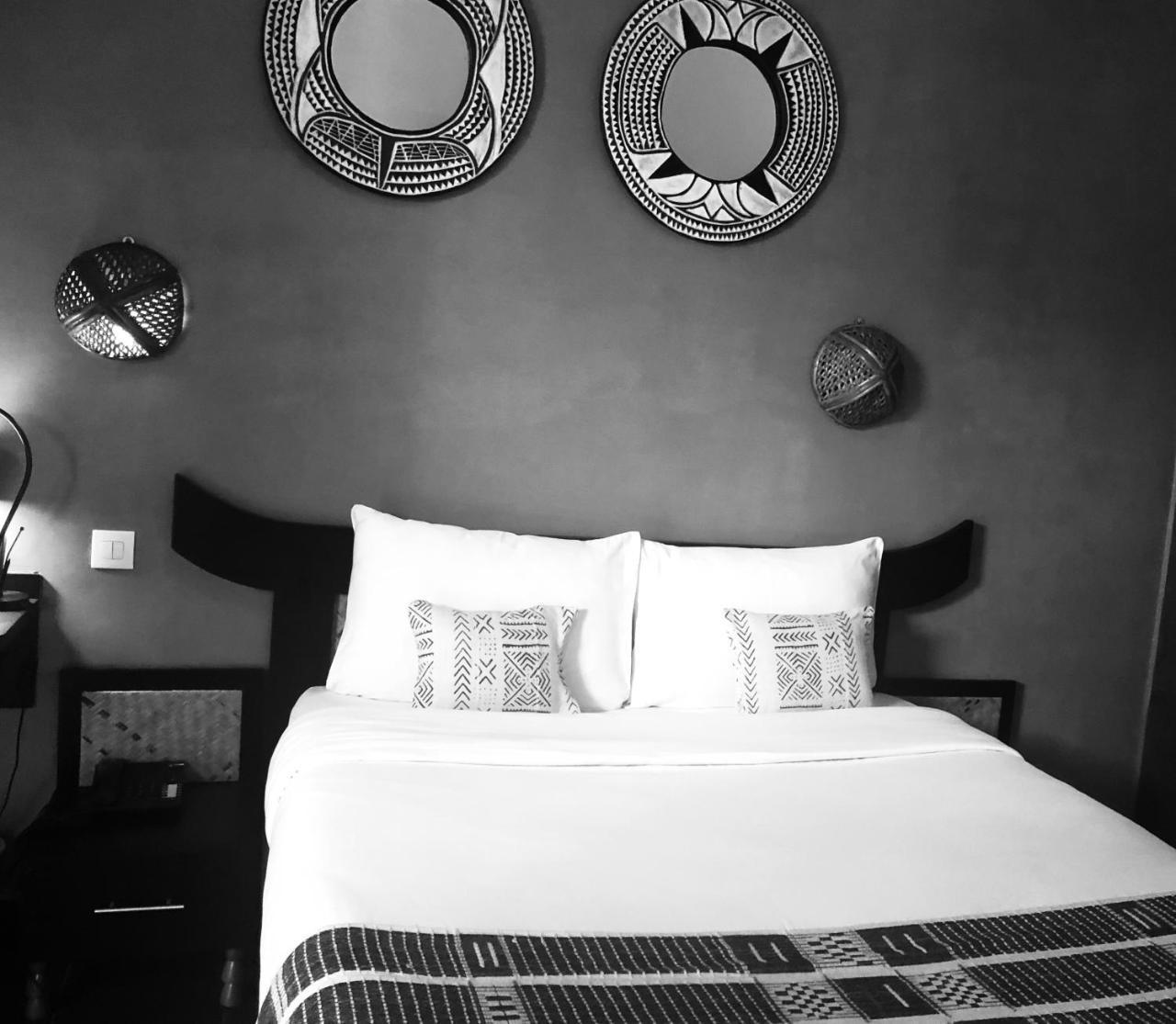 Detente Hotel Abidjan Exterior photo